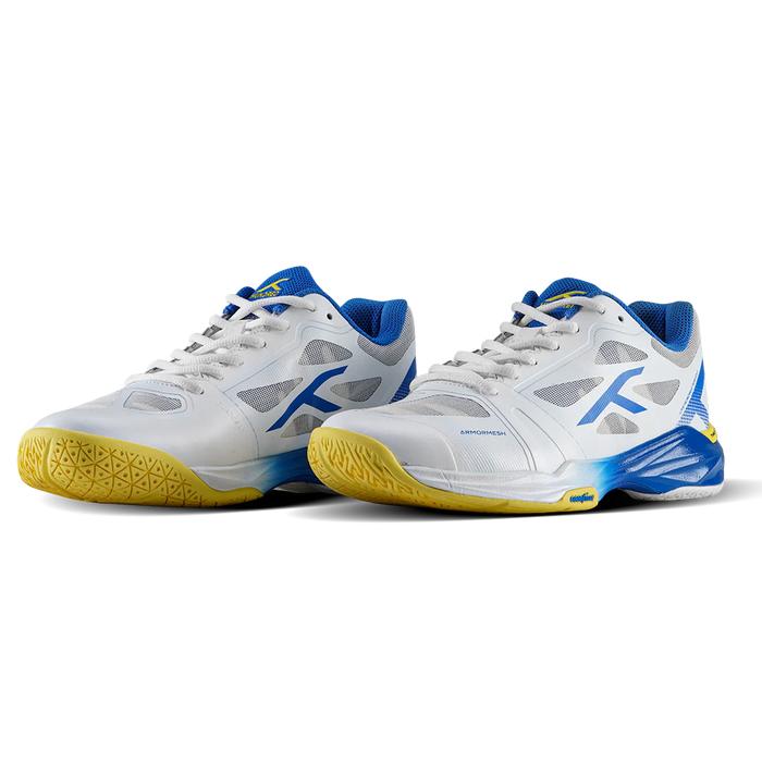 Hundred Phenom shoes view 3